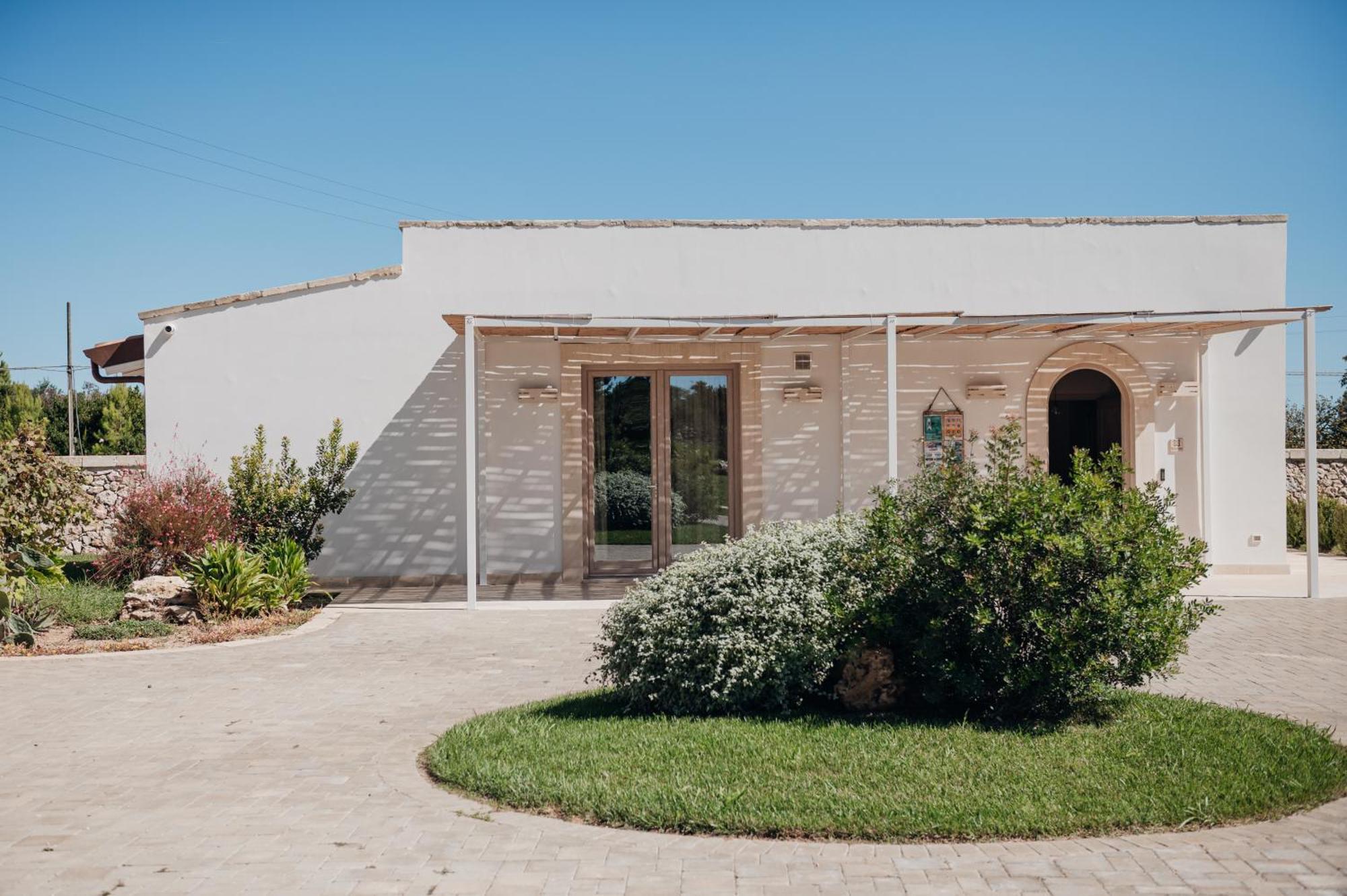 Masseria Longa Boutique Hotel Otranto Exterior photo